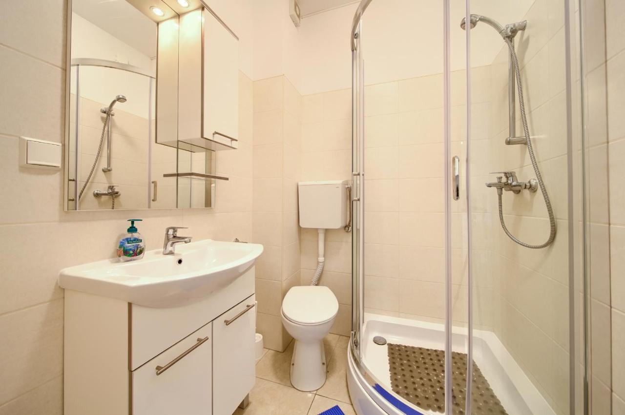 Apartmani Mara Matic Malinska Esterno foto